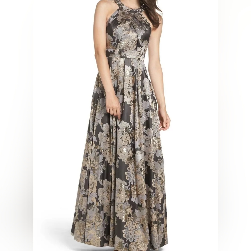 Eliza J Embellished Metallic Jacquard Pleated Ballgown With Pockets Size 6